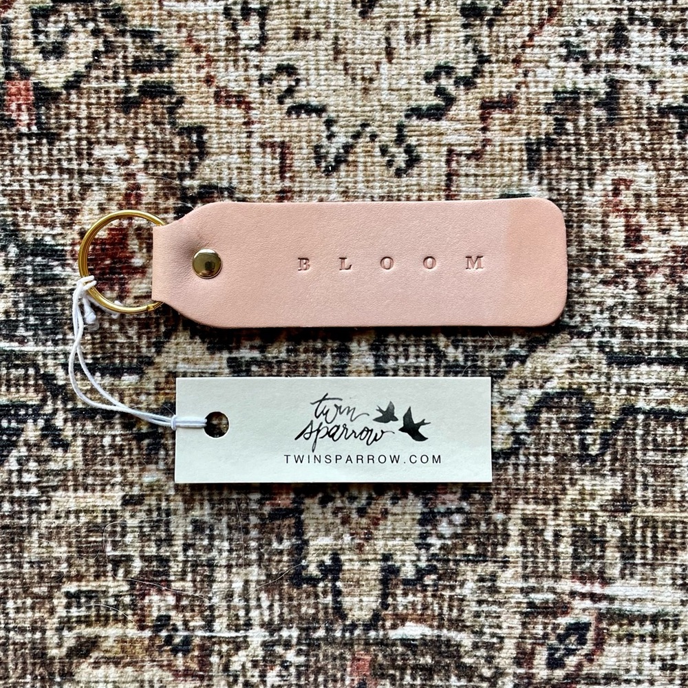 Twin Sparrow Bloom Leather Key Ring in Nude